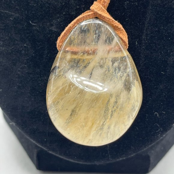 12.8.23.12- Suede cord necklace with Citrine Quartz - Picture 4 of 5